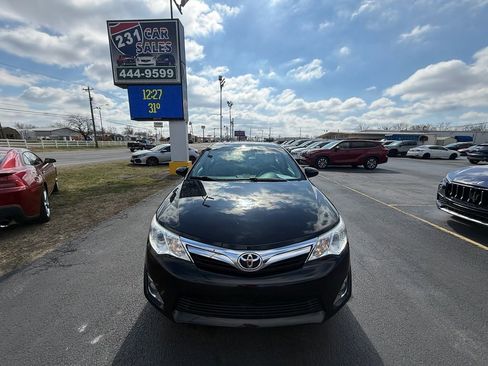Used 2012 Toyota Camry XLE w/ Leather Pkg image 9