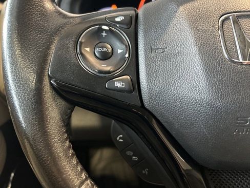 Used 2017 Honda HR-V EX-L image 12