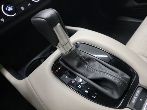 Certified 2023 Honda HR-V LX image 26