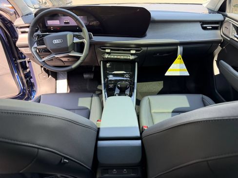 New 2026 Audi Q3 quattro 2.0T AWD/4WD image 17