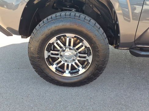 Used 2021 Toyota Tacoma SR w/ SR Convenience Package RWD image 9