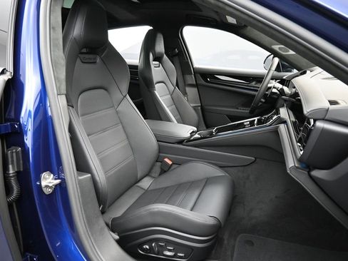 New 2026 Porsche Panamera Turbo S image 32