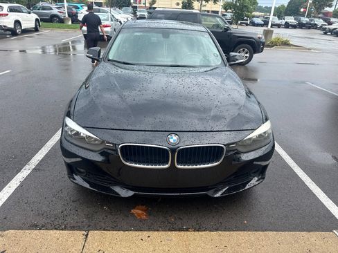 Used 2015 BMW 320i Sedan RWD image 2