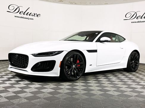 Used 2024 Jaguar F-TYPE Coupe AWD image 3