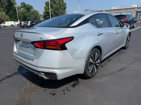 Used 2022 Nissan Altima 2.5 SL FWD image 7
