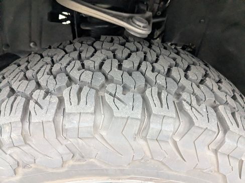 Certified 2025 Ford Bronco Badlands image 11