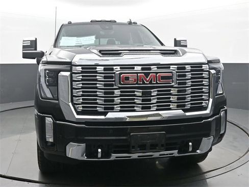 Used 2024 GMC Sierra 2500 Denali w/ Denali Reserve Package image 5