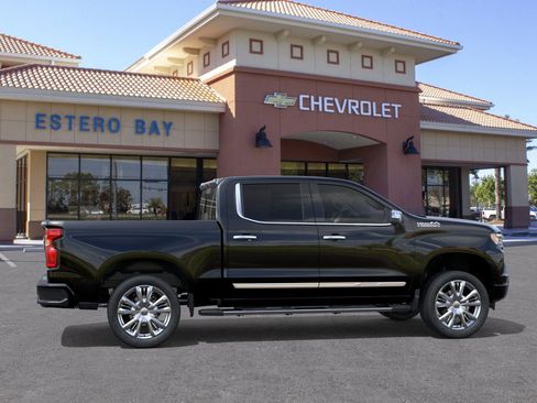 New 2026 Chevrolet Silverado 1500 High Country w/ High Country Premium Package AWD/4WD image 29