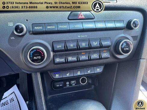 Used 2017 Kia Sportage EX w/ EX Technology Package FWD image 19