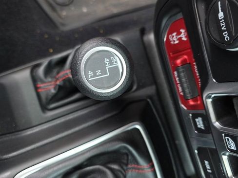 Used 2019 Jeep Wrangler Unlimited Rubicon w/ Dual Top Group AWD/4WD image 24