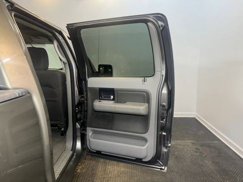 Used 2006 Ford F150 XLT image 25