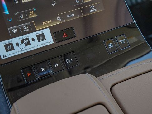 New 2026 INFINITI QX80 Luxe w/ Cargo Package image 14