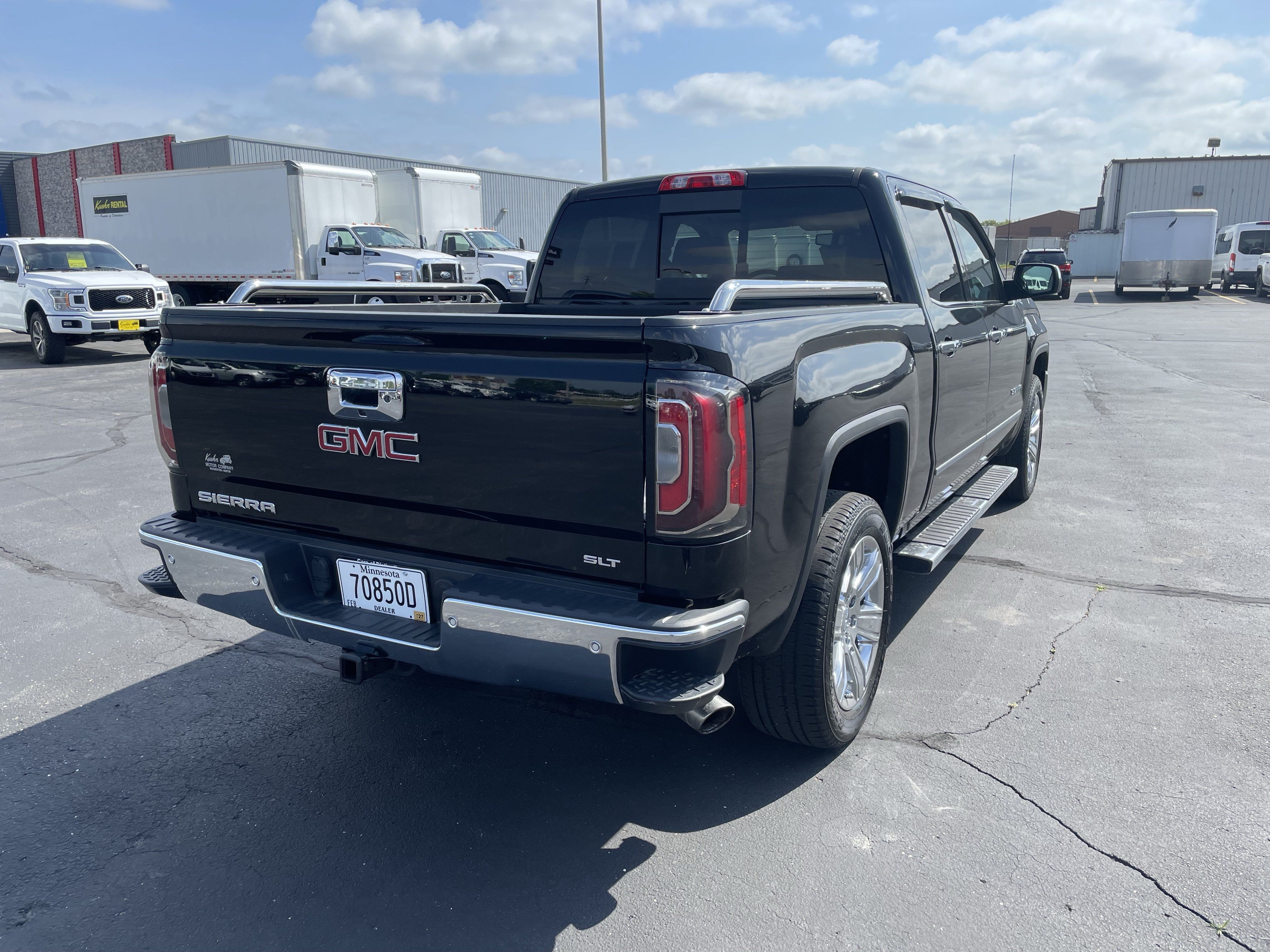 Used 2017 GMC Sierra 1500 SLT AWD/4WD image 8