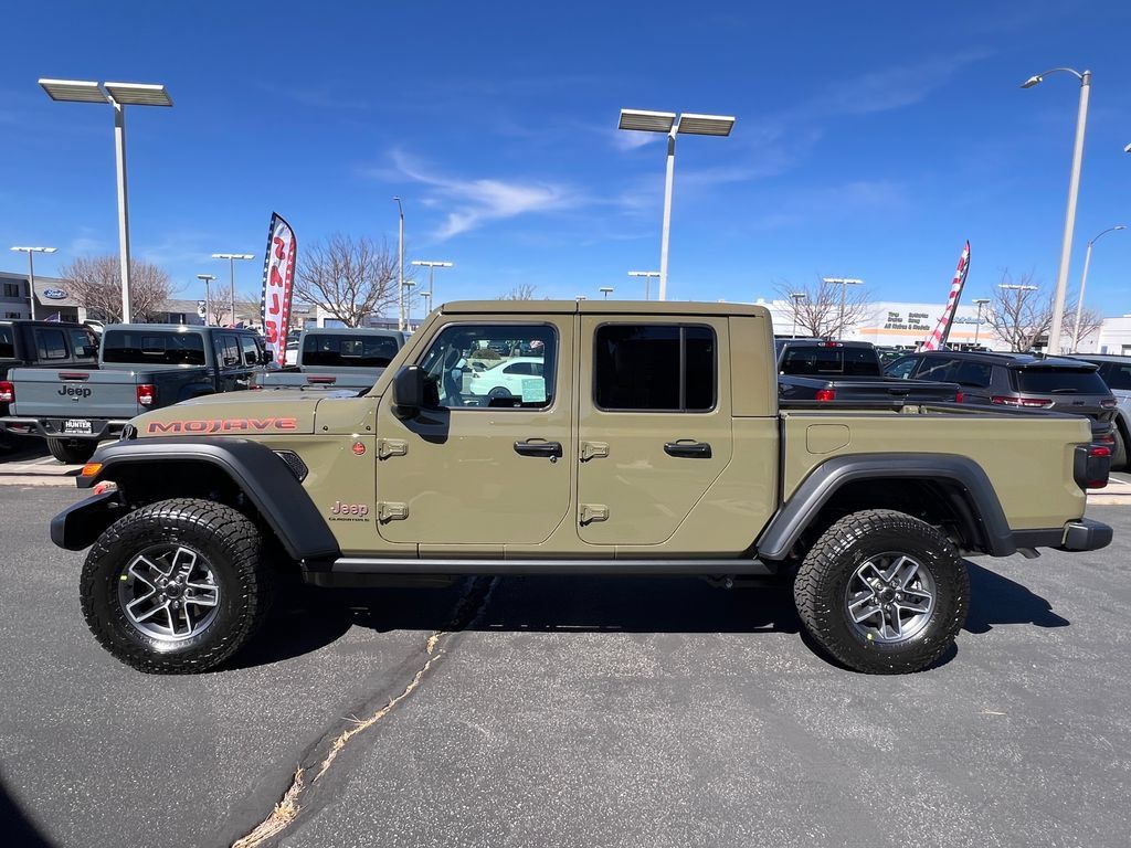 New 2026 Jeep Gladiator Mojave w/ Technology Group AWD/4WD image 3