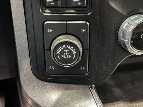 Used 2023 Ford F150 Lariat w/ Trailer Tow Package image 30