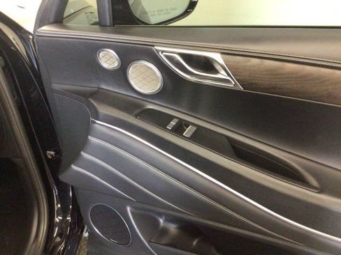 Used 2021 Genesis GV80 3.5T w/ Prestige Package 07 AWD/4WD image 9