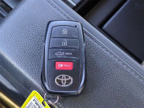 Used 2022 Toyota Tundra SR5 image 28