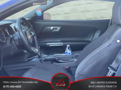 Used 2016 Ford Mustang Coupe image 9