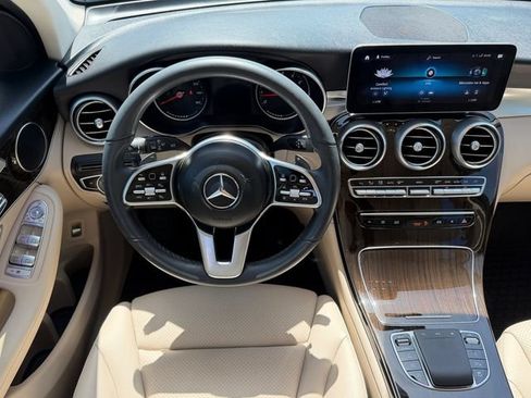 Used 2022 Mercedes-Benz GLC 300 4MATIC image 15