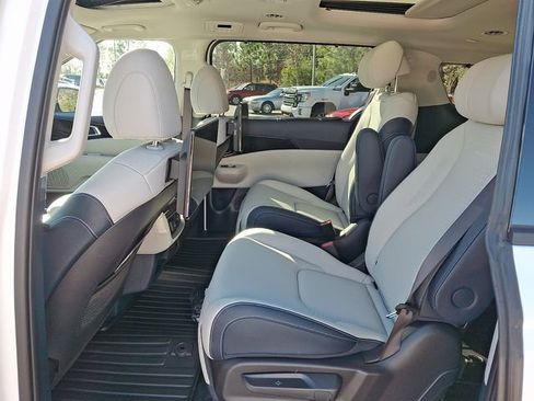 New 2026 Kia Carnival SX Prestige image 9