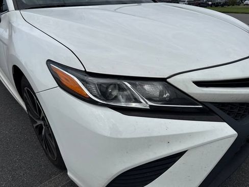 Used 2018 Toyota Camry SE w/ Protection Package (Q2) FWD image 12