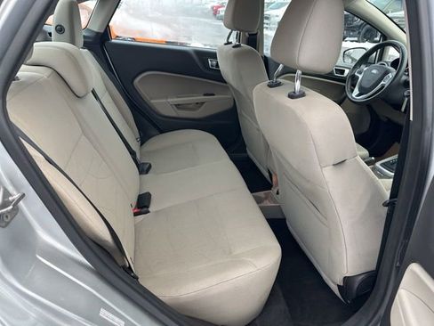 Used 2016 Ford Fiesta SE image 23