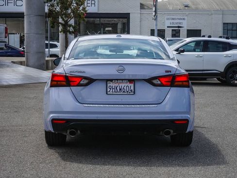 Certified 2023 Nissan Altima 2.5 SR FWD image 7