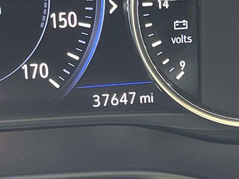 Certified 2024 Buick Enclave Avenir w/ Avenir Technology Package image 38