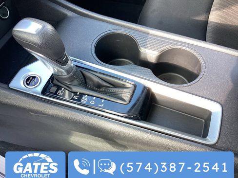 Used 2025 Nissan Altima 2.5 SV image 30