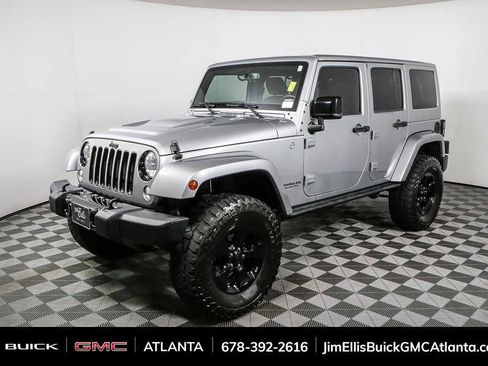 Used 2015 Jeep Wrangler Unlimited Sahara AWD/4WD image 23