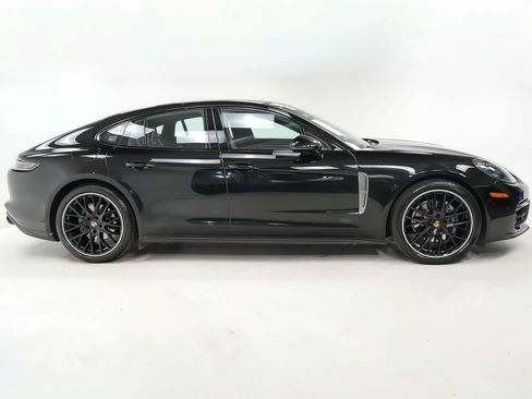 Certified 2023 Porsche Panamera 4 Platinum Edition AWD/4WD image 9