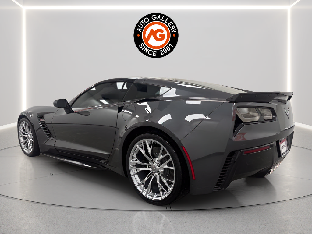 Used 2017 Chevrolet Corvette Z06 w/ Chrome Badge Package RWD image 5