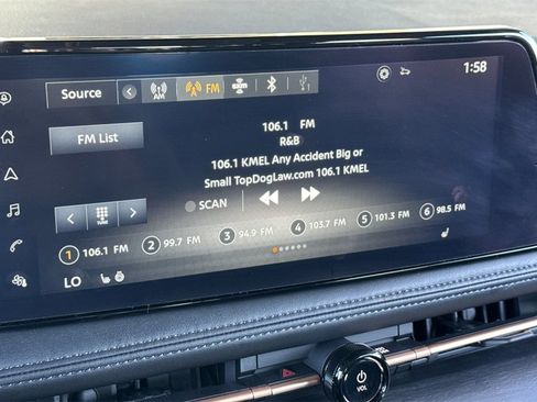 Used 2024 Nissan Ariya EVOLVE+ image 16