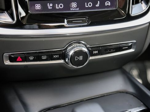 Used 2024 Volvo S60 B5 Core FWD image 29
