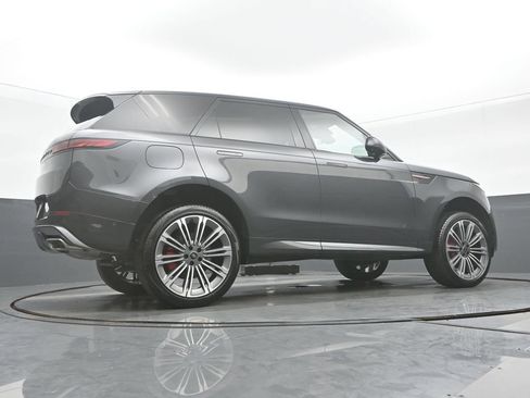Used 2024 Land Rover Range Rover Sport Dynamic SE AWD/4WD image 33