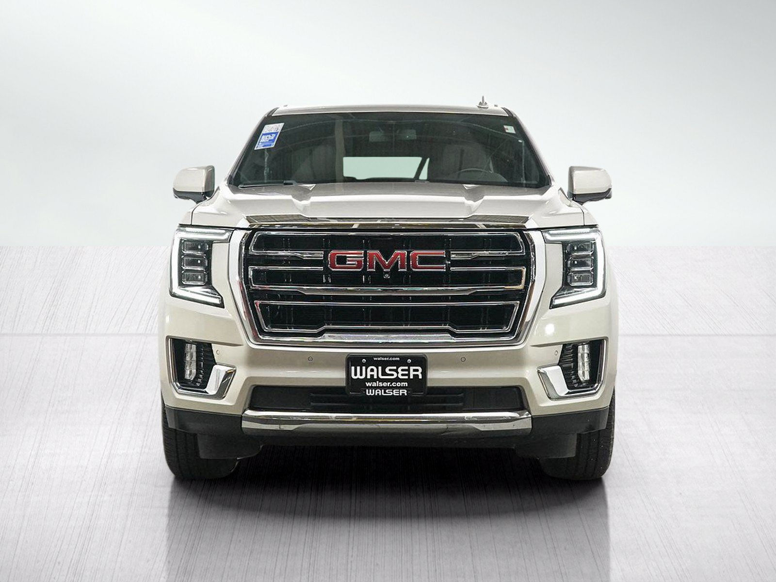 Used 2021 GMC Yukon XL SLT w/ Rear Media and Nav Package AWD/4WD image 8