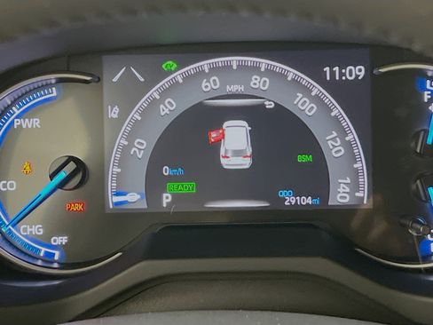 Used 2023 Toyota RAV4 XLE Premium image 22