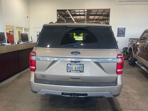 Used 2020 Ford Expedition Max XLT w/ Equipment Group 202A AWD/4WD image 6