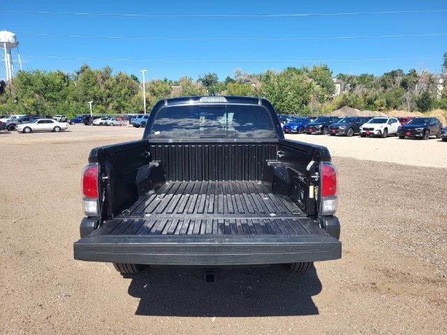 Used 2022 Toyota Tacoma TRD Off-Road AWD/4WD image 27