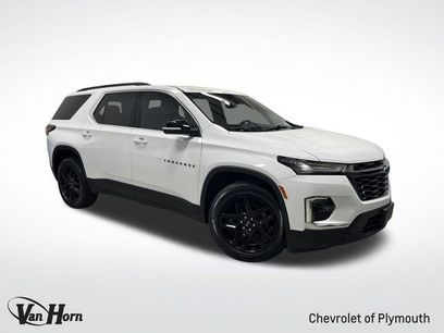 Used 2023 Chevrolet Traverse LT