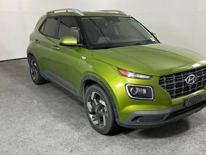 Used 2020 Hyundai Venue SEL w/ Convenience + Premium Package