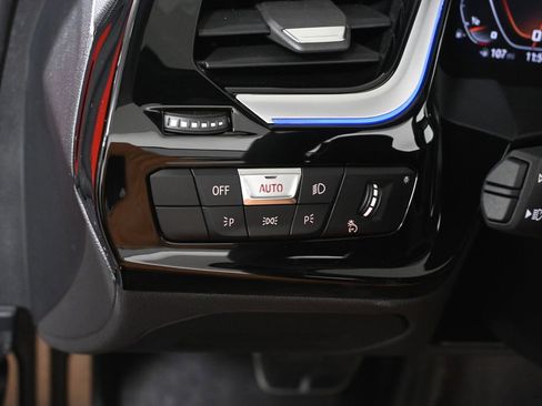 Used 2025 BMW Z4 M40i w/ Premium Package image 32