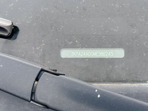 Used 2021 Kia Rio S image 2