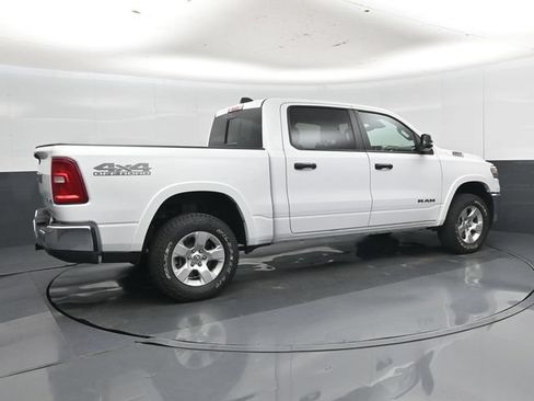Used 2025 RAM 1500 Big Horn AWD/4WD image 3
