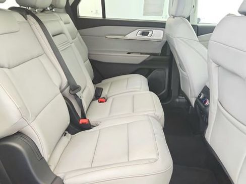 New 2026 Ford Explorer Active image 23