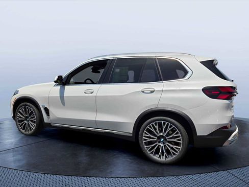 New 2026 BMW X5 xDrive40i AWD/4WD image 4