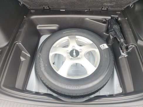 New 2025 Jeep Grand Cherokee Limited w/ Black Appearance Package image 19