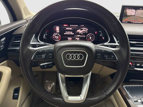 Used 2017 Audi Q7 3.0T Premium Plus w/ Premium Plus Package AWD/4WD image 19