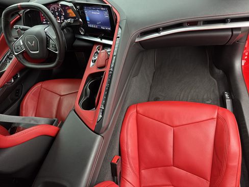 Certified 2021 Chevrolet Corvette Stingray Preferred Cpe w/ Z51 Performance Package image 29