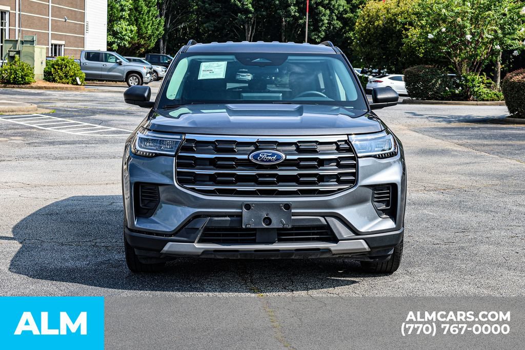 Used 2025 Ford Explorer Active RWD image 10